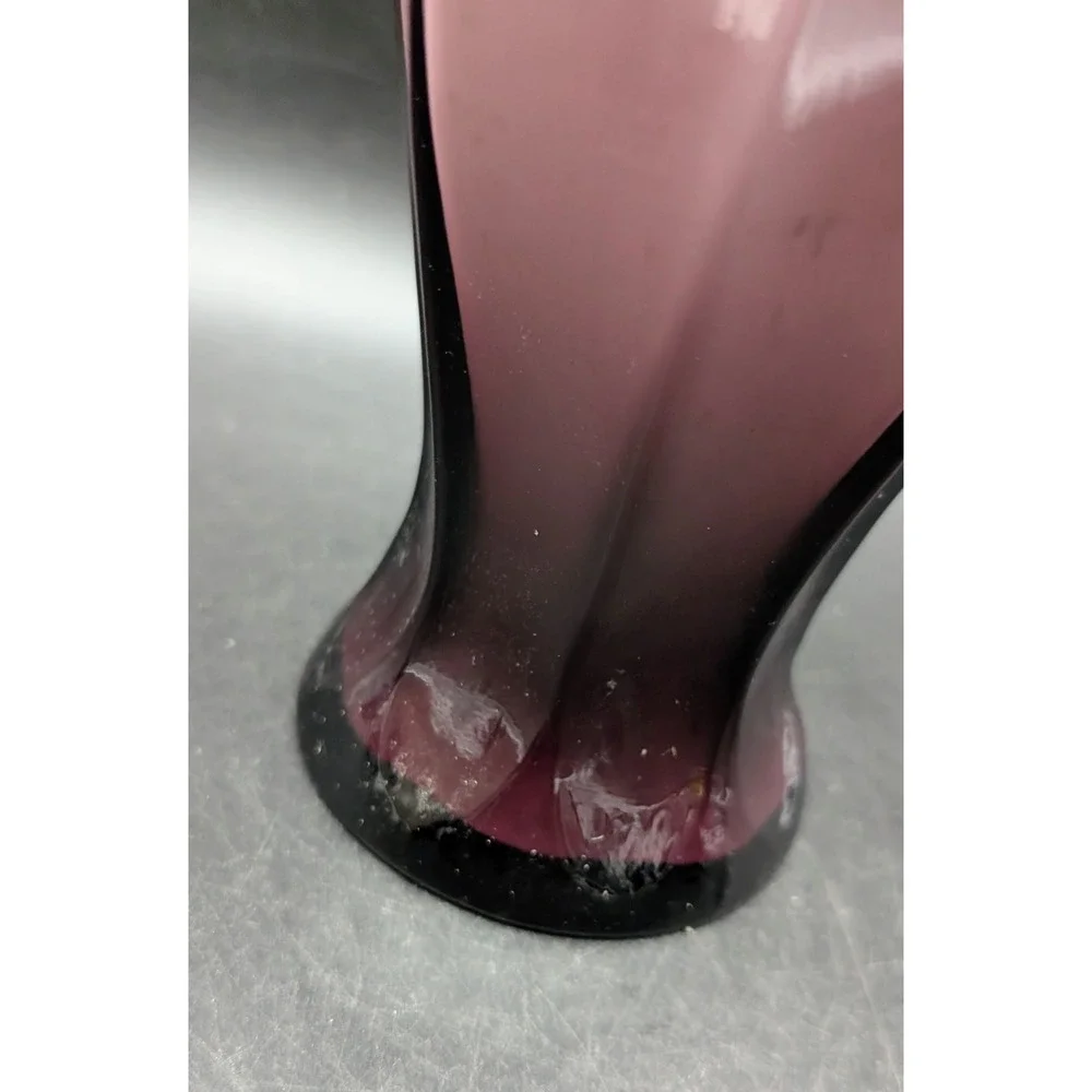 Vintage Amethyst Pink Ombre Ruffled Ribbed Art Glass Vase 9